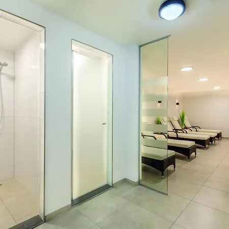 Ostseeallee Ostseeallee 2-10 Lejlighed 4*